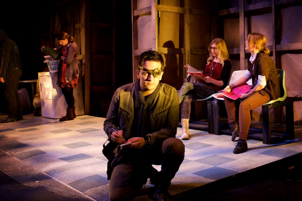 TRUTH & BEAUTY BOMBS / Photo: Ryan Maxwell Photography